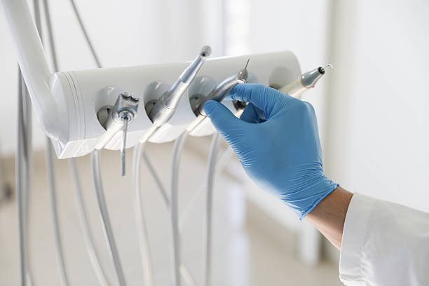 Professional Emergency Dentist technician working in Moorestown-Lenola, NJ